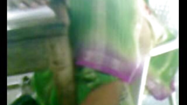 Fiesta en la tias maduras videos playa con chicas calientes