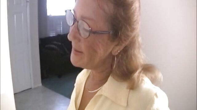 Restringido perforado sub atormentado tias con sus sobrinos xxx con juguetes
