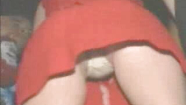 Grandes tetas naturales rebotando hacia arriba cojiendo a tias y hacia abajo # 75
