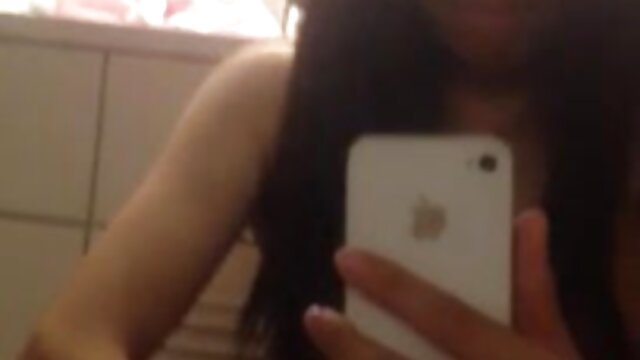 Chicas sexy encantadoras en un sexo trío caliente videos xxx tia sobrino