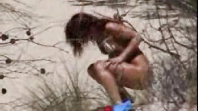 Lesbianas maduras y jóvenes amateur hacen el amor tia coje con sobrino