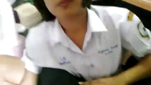 Chica dulce coño con ucrania tia seduce a sobrina